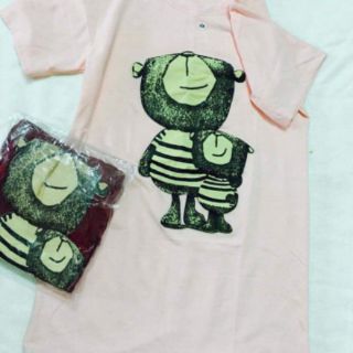 Hai đôi giày hồng size 33 và 38
