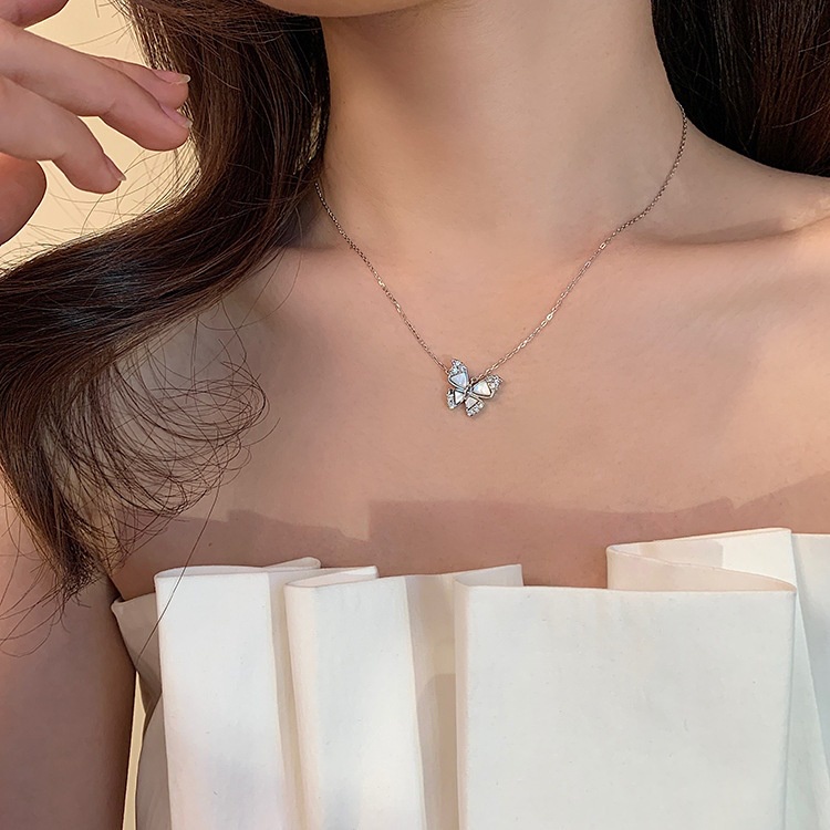 Vòng cổ Mặt Hình Cánh Bướm Đính Đá Thời Trang Sang Trọng Cho Nữ