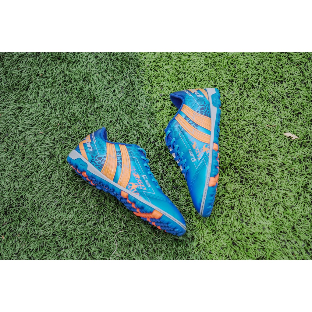 Giày đá bóng sân cỏ nhân tạo Pan Flash TF