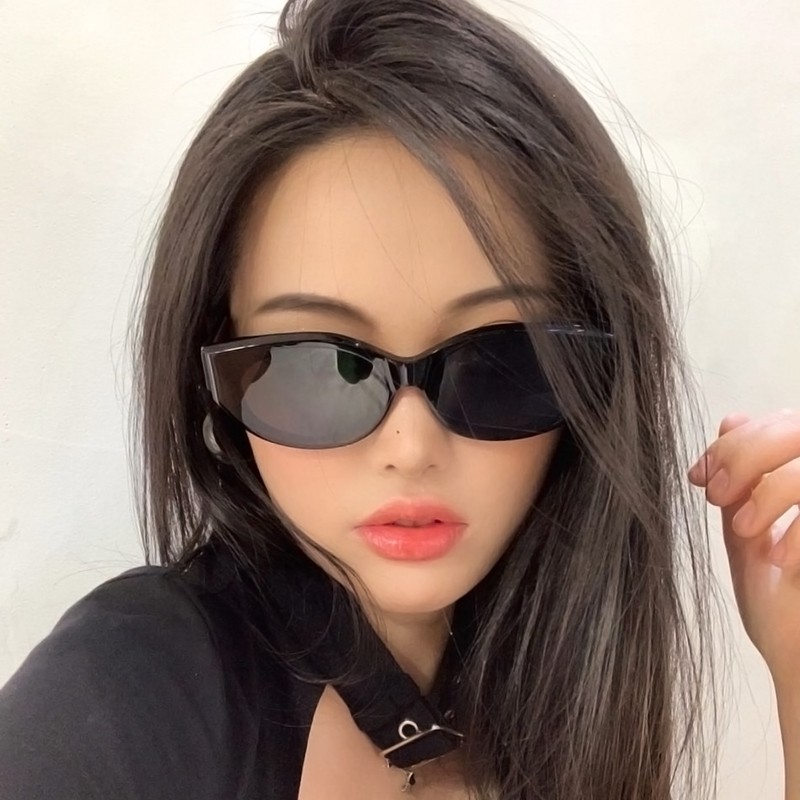 Kính mát gọng tròn oval phong cách hip hop cho nữ