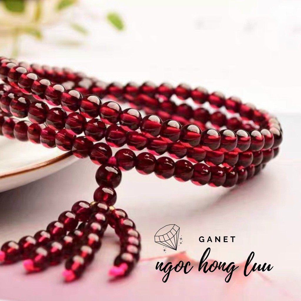 Vòng tay đá garnet quấn 3 vòng, hạt màu đỏ lựu, size 4 li, có tua rua, đẹp mắt, phong thủy