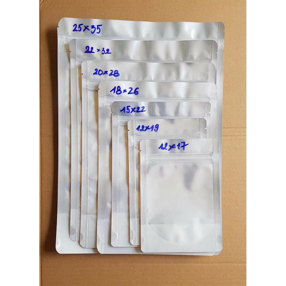 Túi zíp bạc 1 mặt trong 1 mặt bạc kt 22x30cm [1KG]
