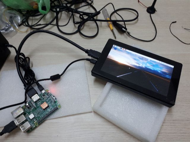 Raspberry Pi 3 Model B+ made in UK và Nguồn chính hãng 5V 2.5A | BigBuy360 - bigbuy360.vn