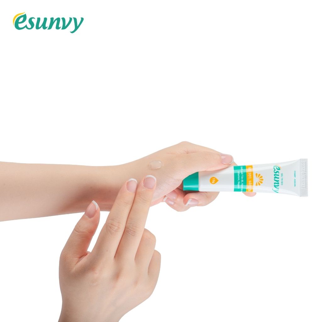 Gel Mờ Sẹo Esunvy Thành Phần Tự Nhiên Giúp Giảm Thâm, Giữ Ẩm Cho Da Tuýp 15g TMP015