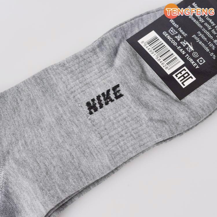 Đôi Vớ Thể Thao Thời Trang Cho Nam Nữ