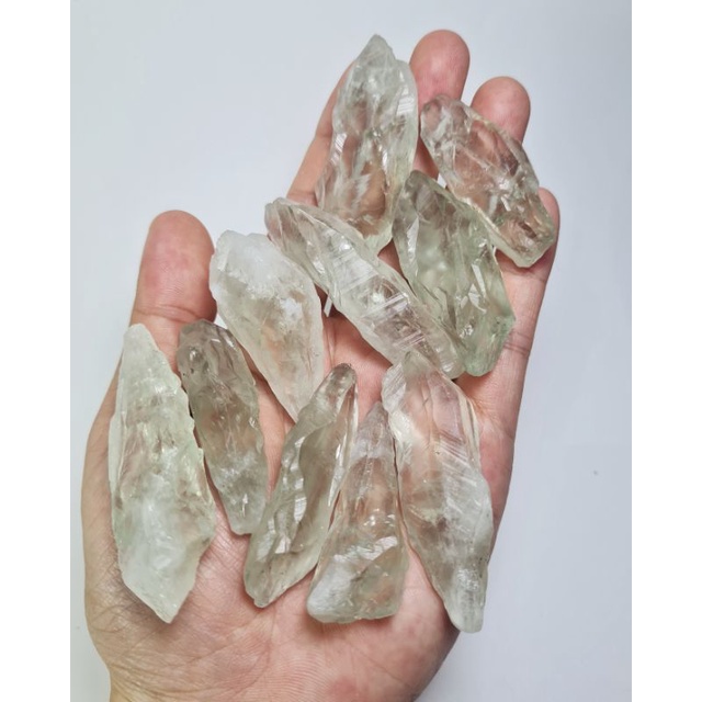 Thach anh xanh Prasiolite thô tự nhiên có 3 kích cỡ dùng thanh tẩy, làm handmade, sưu tầm..