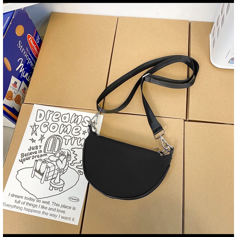 Túi đeo chéo nam nữ mini đựng điện thoại phong cách hàn quốc phối dây xích  ARTW TDC003