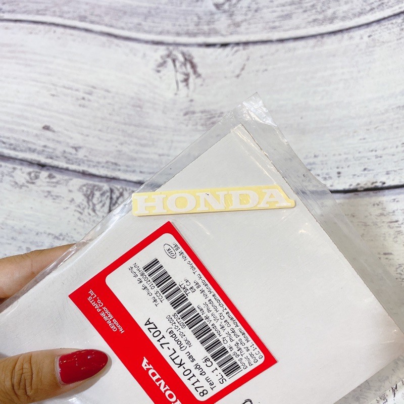 Tem decal dán đuôi sau, dè sau chữ Honda hàng Chính hãng có màu trắng & đen