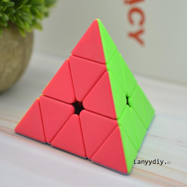 Khối Rubik 3 Kim Tự Tháp Rèn Luyện Trí Não Cho Bé