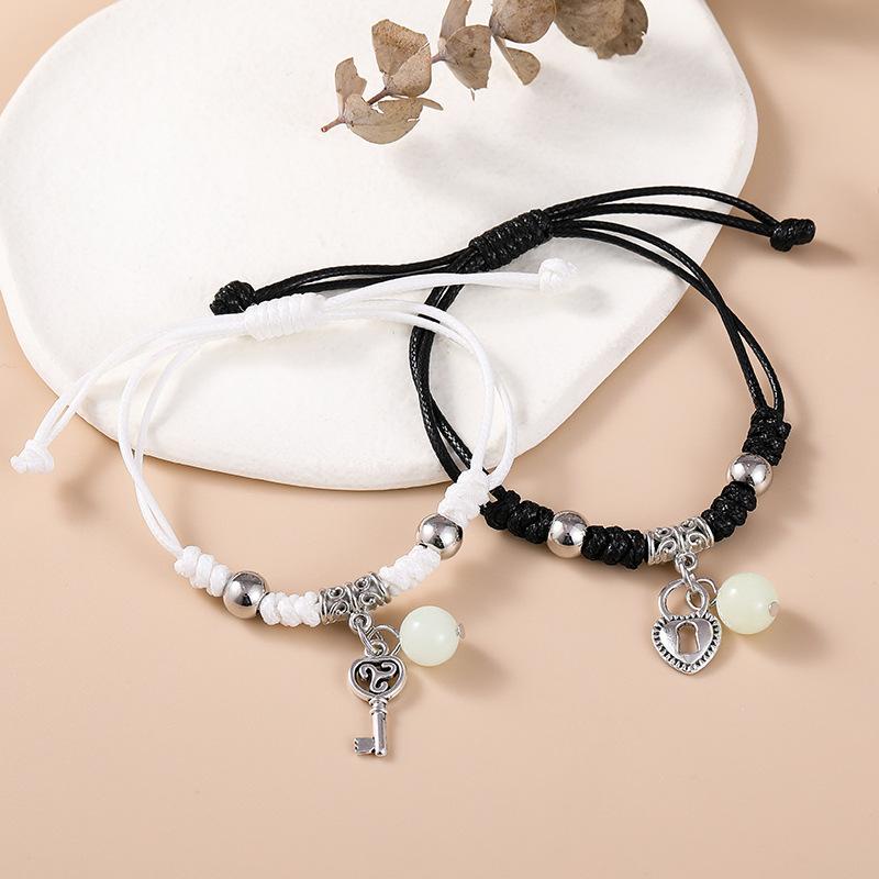 Set 2 Vòng Tay Dây Mặt Trăng Và Ngôi Sao Dạ Quang Thời Trang Cho Cặp Đôi