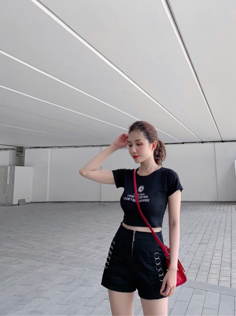 Áo thun croptop thêu hoa bông cúc ( hình thật kèm video) | BigBuy360 - bigbuy360.vn
