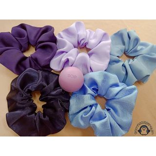 Scrunchies (Vòng cột tóc)