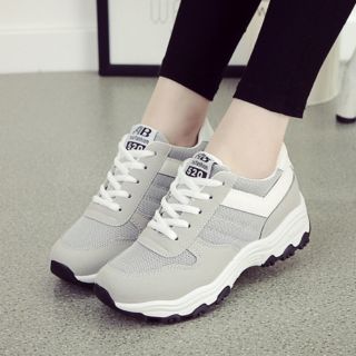 Giày thể thao nữ 520 fashion