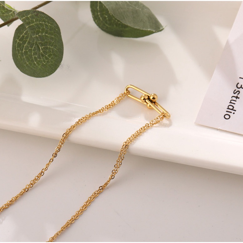 Dây Chuyền 2 Khoen Hình Móng Ngựa Titan Ko Đen TT 4382