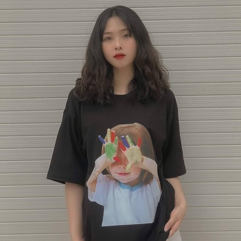 Áo Thun ADLV Bé Màu Colorful Hands  - Ảnh Chụp Tại Shop