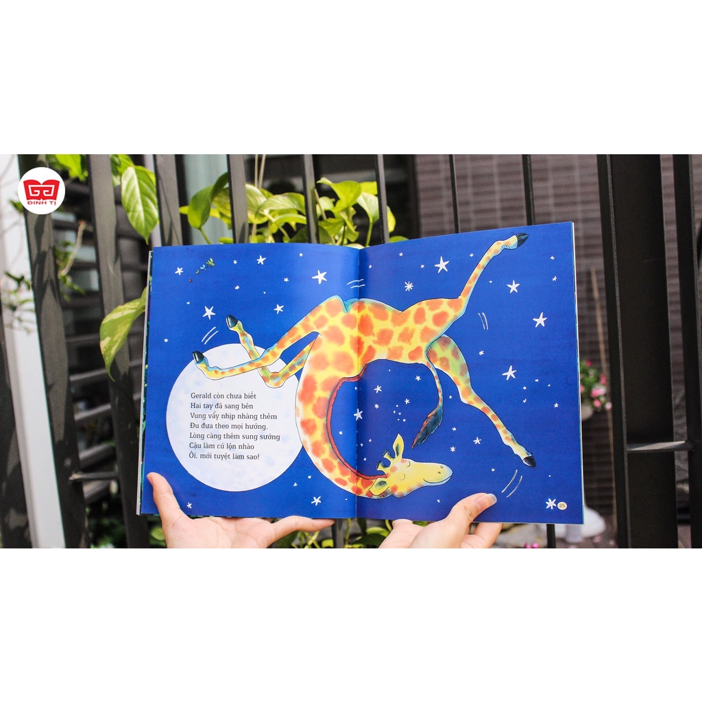 SÁCH - Vũ điệu của muôn loài - Chú Hươu không biết nhảy