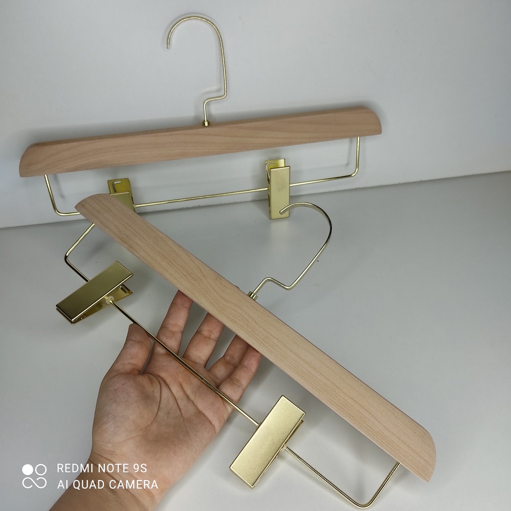 KẸP QUẦN ÁO BẰNG GỖ MỘC ĐẦU MẠ VÀNG- MÓC KẸP QUẦN ÁO NAM NỮ CAO CẤP- CHỤP HÌNH ĐẸP