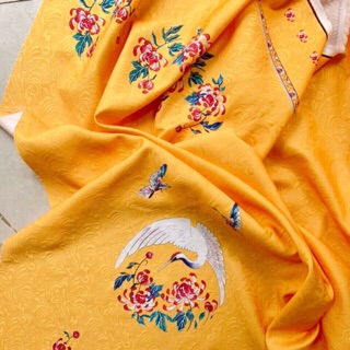 Gấm hoa vàng