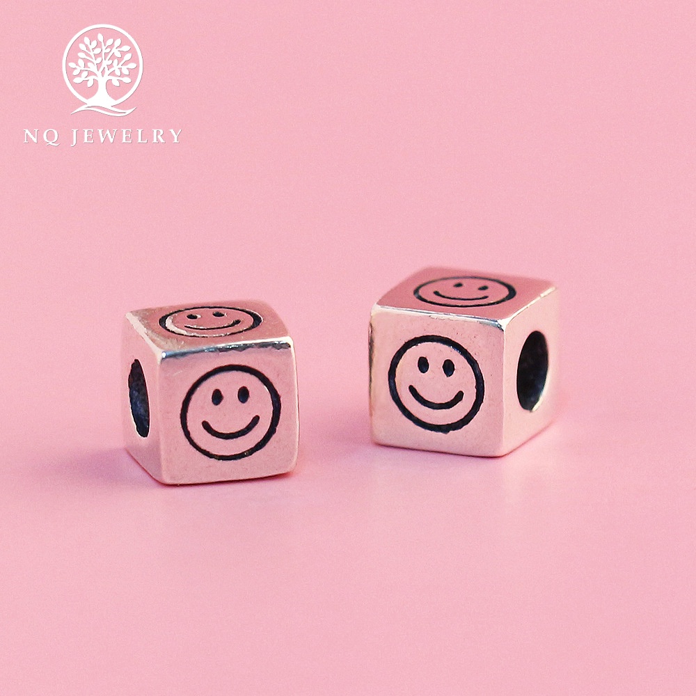 Charm bạc hình vuông mặt cười - NQ Jewelry