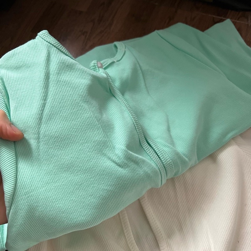 Đầm Body Sexy hở lưng khoét eo chất thun gân co giãn 4 chiều trẻ trung năng động nhiều sắc màu | BigBuy360 - bigbuy360.vn