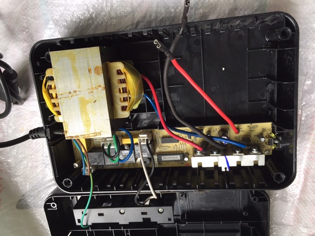 Bộ Lưu điện UPS Cyber Power BU600E Hệ 12V CHẠY LIÊN TỤC ĐẾN CẠN BÌNH