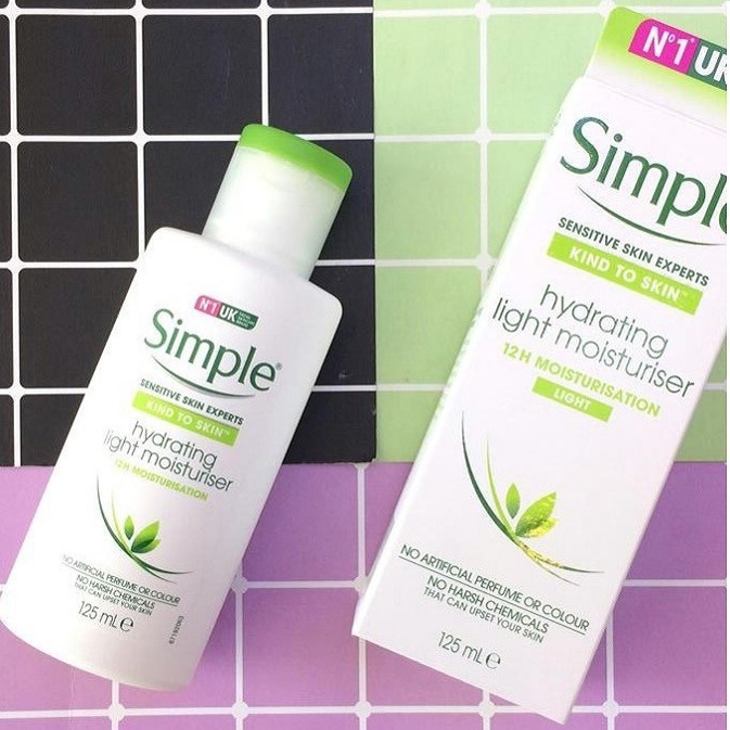 chính hãng Kem dưỡng da dầu Simple Hydrating Light Moisturiser