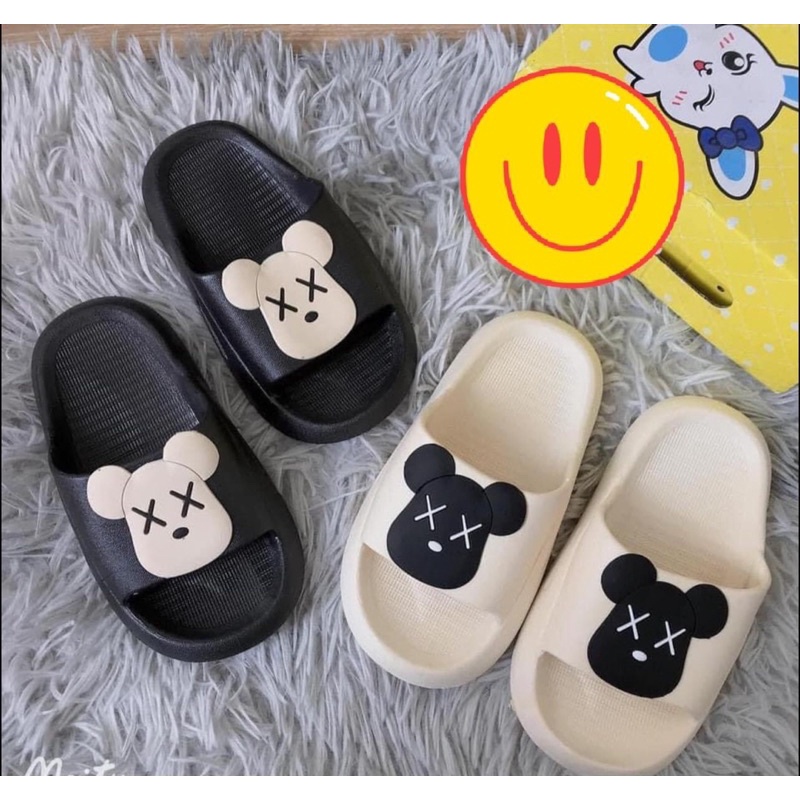 Dép Lê Hình Gấu Trúc Xinh Xắn Cho Bé Trai, Bé Gái Chất Liệu Nhựa Dẻo Mềm