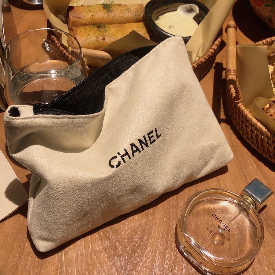 Túi đựng mỹ phẩm vải nhung màu trơn phong cách retro thời trang cho nữ | BigBuy360 - bigbuy360.vn