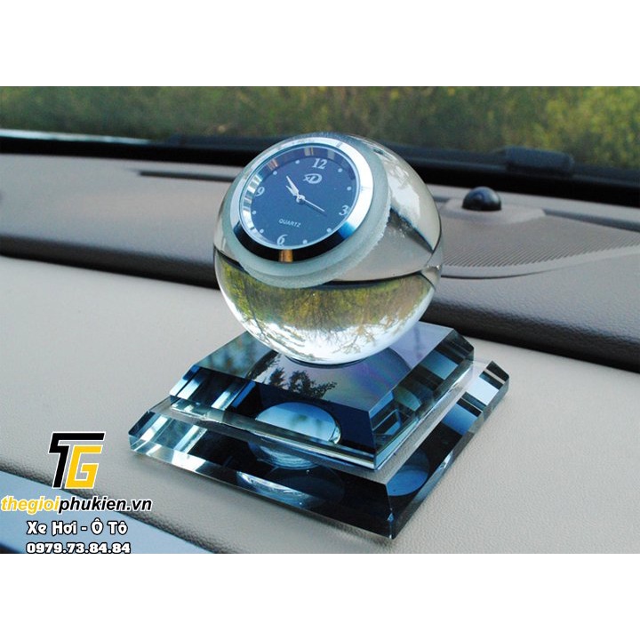 Bộ lọ nước hoa pha lê kiêm đồng hồ trang trí Ô tô. Xe hơi