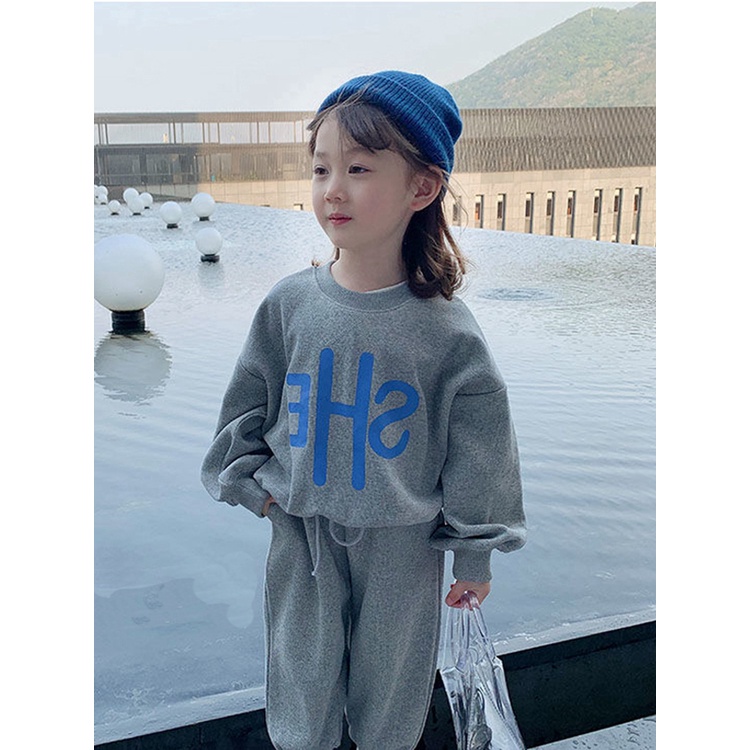Bộ áo len dài tay thể thao bé gái 2021 mùa thu mới trẻ em phong cách phương tây Bộ đồ hai mảnh mùa thu bé gái hàn quốc