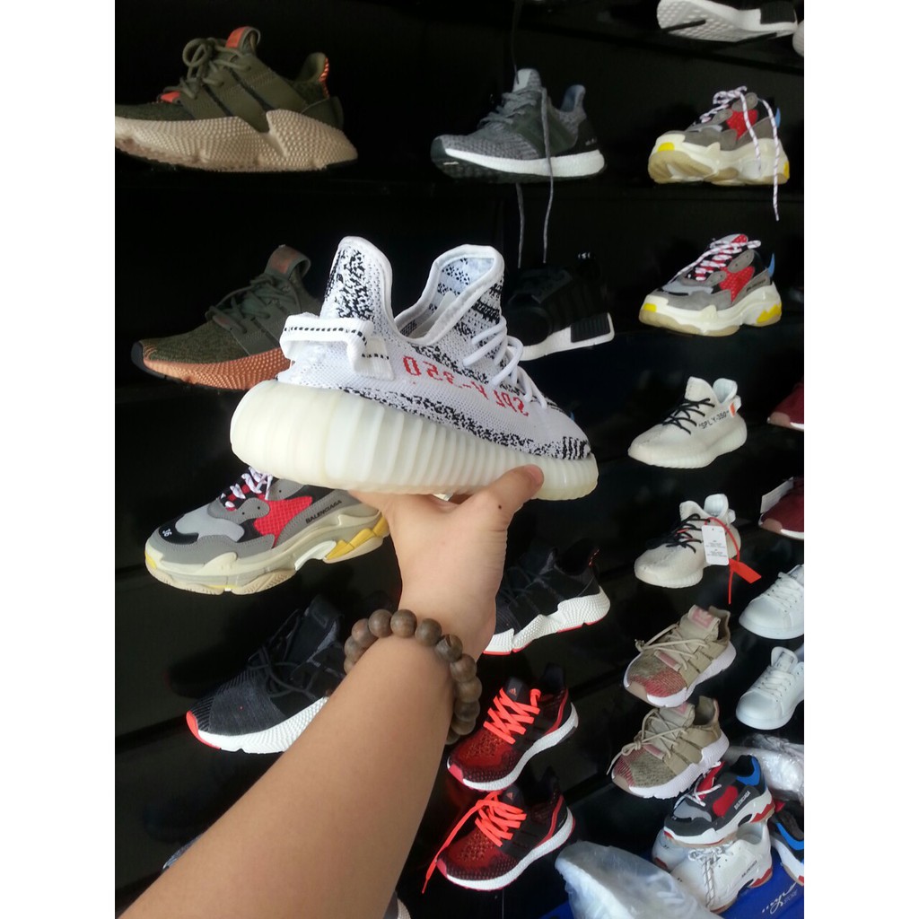 GIẢM giá sập sàn GIÀY THỂ THAO giày yeezy v2 ngựa vằn FREESHIP . . . 👟 ! * ) .