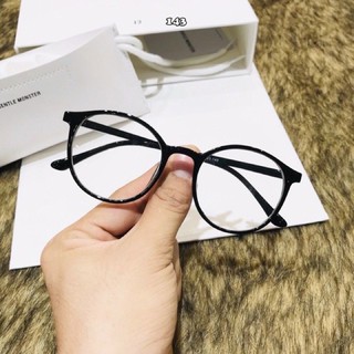 Mắt kiếng giả cận Nôbita