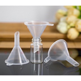 phễu nhỏ chiết tinh dầu, nước hoa sang lọ nhỏ