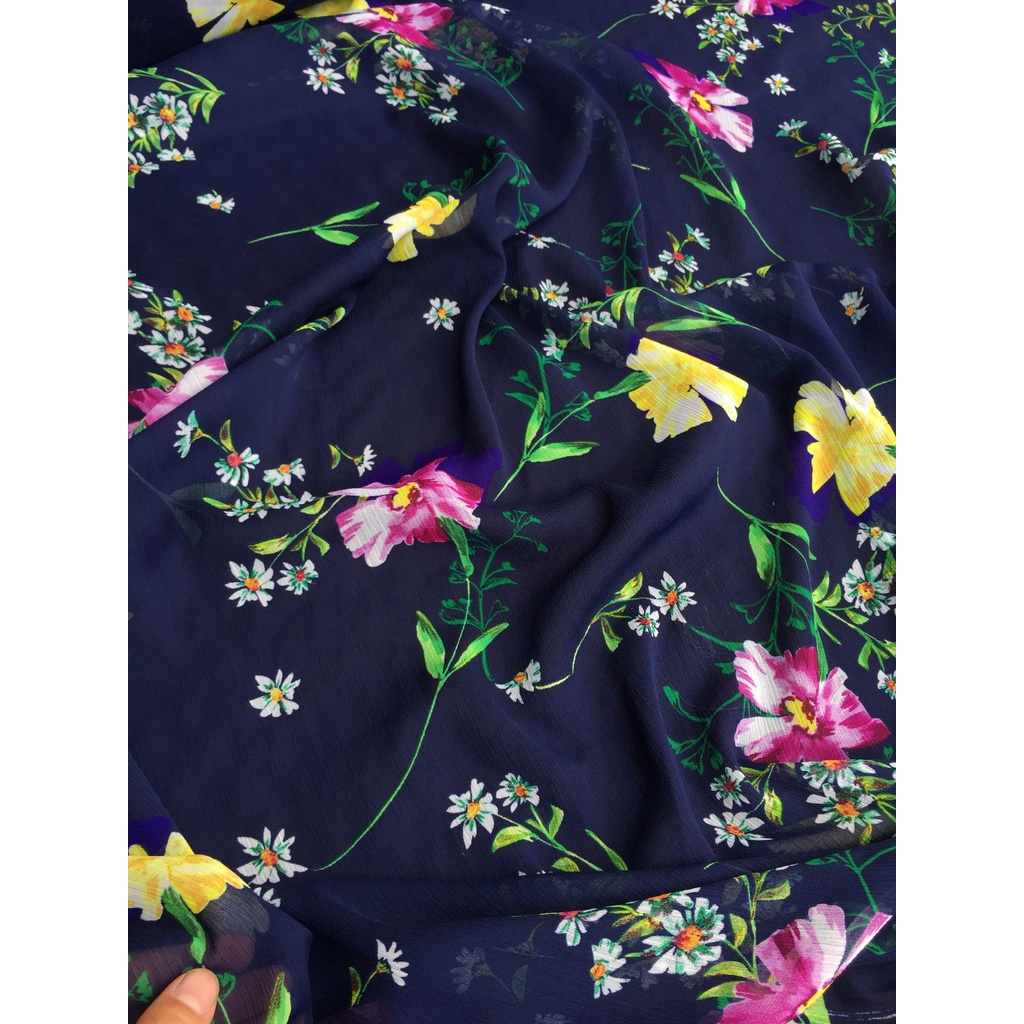 Voan chiffon họa tiết hoa vàng hồng nền xanh than Thích hợp may sơ mi, đầm, chân váy, áo dài, maxi, sơ mi...