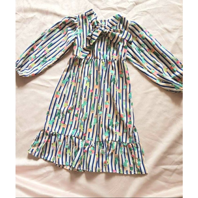 Đầm thu đông bé gái