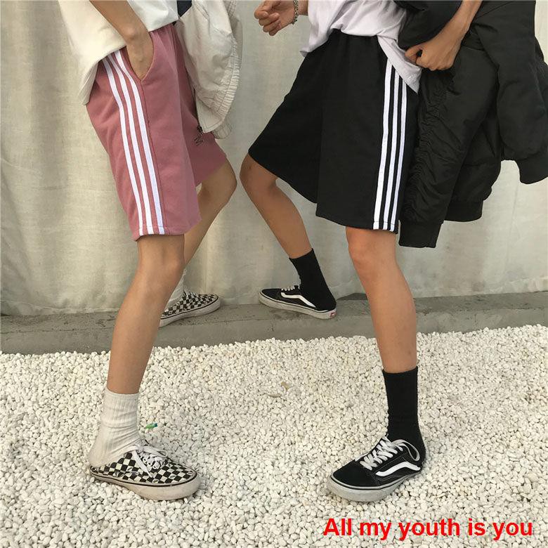 [Spot real shot 💕]quần soóc nữ   Summer ULZZANG three bar sports shorts pants Korean couple running student loose five points sweatpants