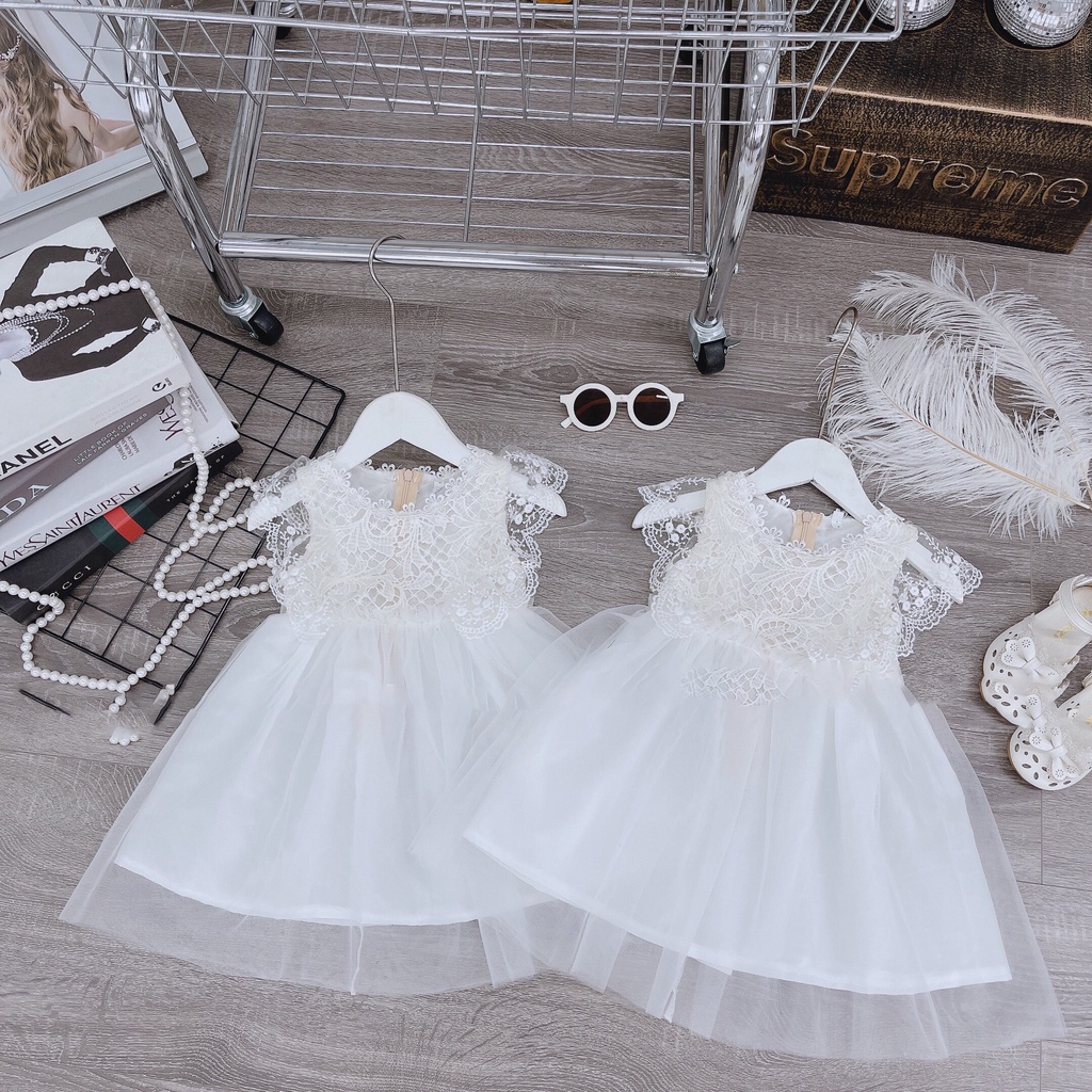 Váy đầm công chúa màu trắng tinh khôi, phối ren xòe bồng hàng thiết kế cho bé gái