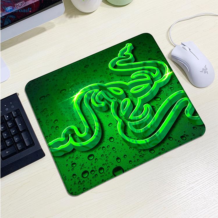 Razer Thickened Seaming Gaming Gaming Mouse Pad more comfortable and not easy to