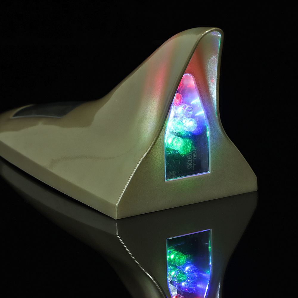 Ăng ten vây cá mập có đèn led nhiều màu tùy chọn thời trang gắn nóc xe hơi sử dụng năng lượng mặt trời