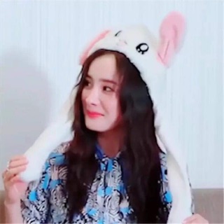 Mũ tai thỏ bóp là vểnh tai