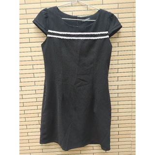 Pass đồ cá nhân / thanh lý đầm zara basic suông đen size m