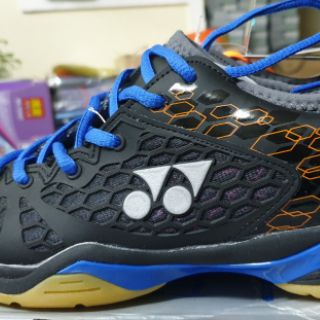 GIÀY CẦU LÔNG YONEX ( 1 đôi size 36)