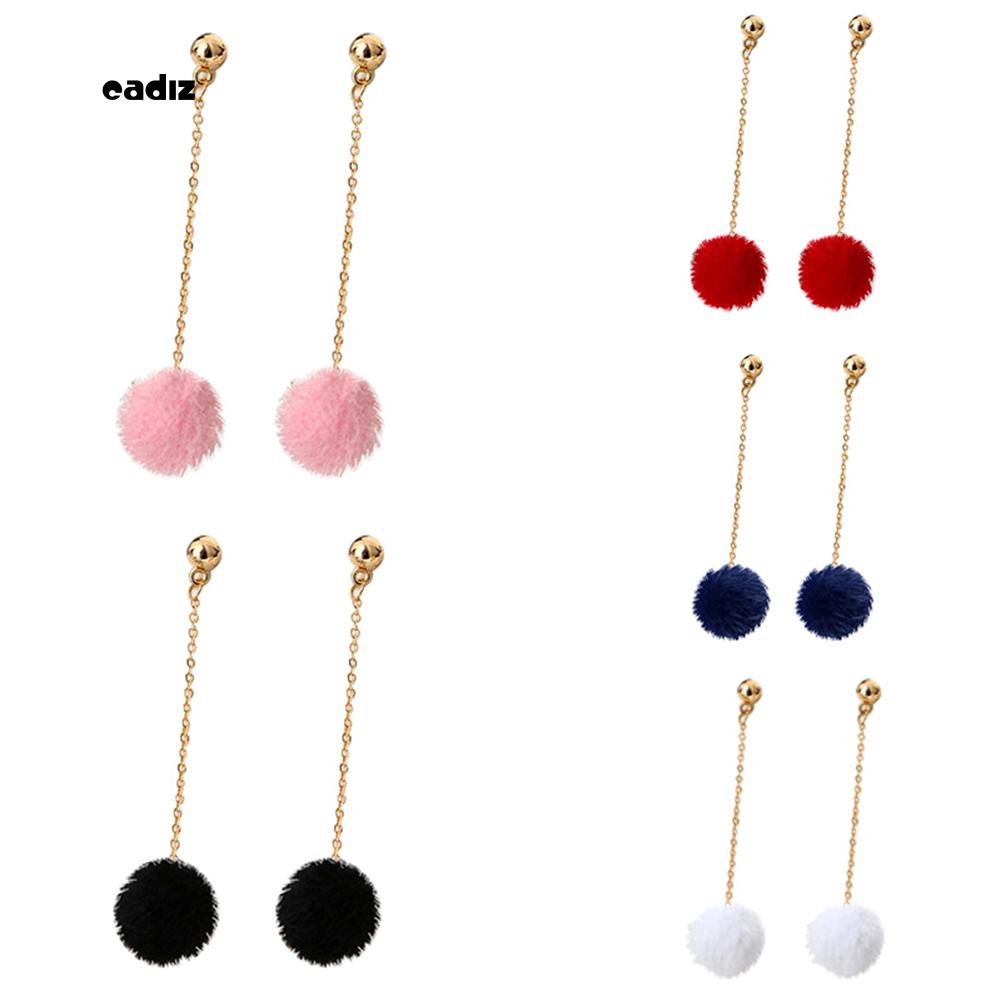 Hoa tai dáng dài hợp thời trang