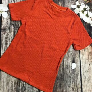 Áo thun gân cổ tròn tay ngắn