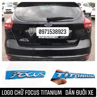 Tem chữ FOCUS TITANIUM dán đuôi xe