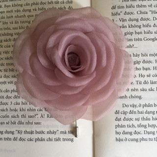 Hoa hồng voan cài áo handmade