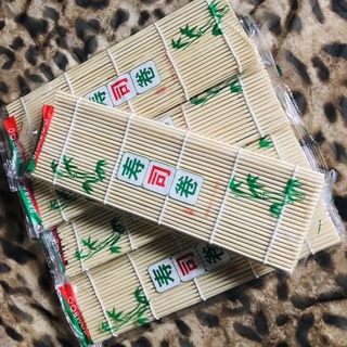 Mành tre cuốn cơm, kimpap, sushi