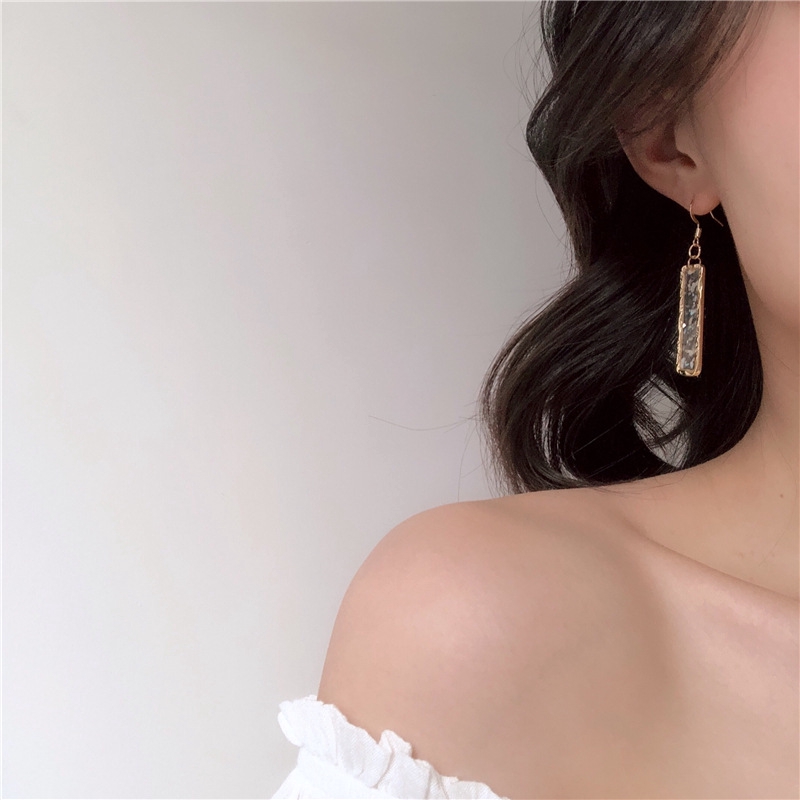 Khuyên tai hình chữ nhật phong cách Hàn Quốc thanh lịch dành cho nữ | BigBuy360 - bigbuy360.vn