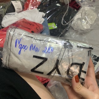 Áo cổ thắt nơ