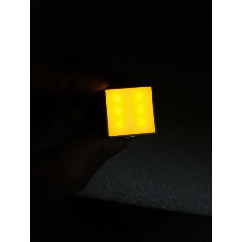 LED vuông 22x22x8 mm 2 chân cắm
